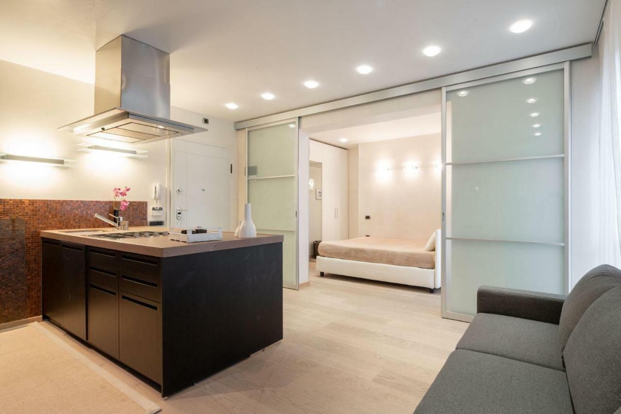 Immobiliare Jvl - Shopping Center Apartment
