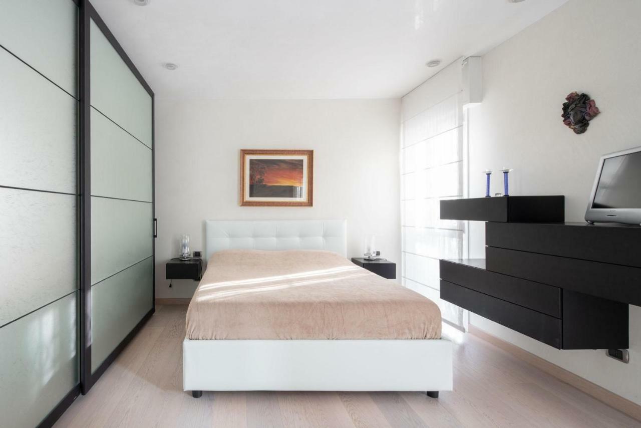 Immobiliare Jvl - Shopping Center Apartment